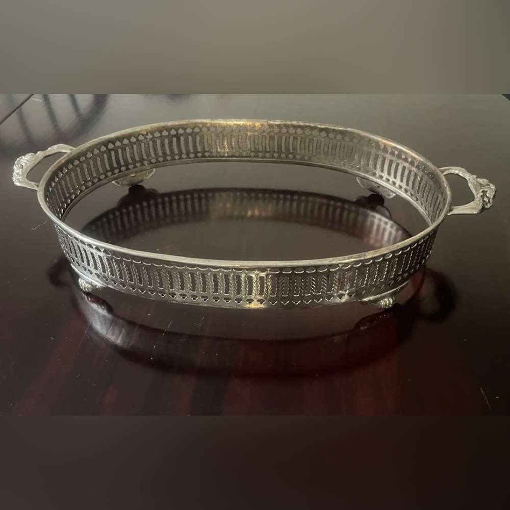 Elegant Silver Plated Oval Dish Holder